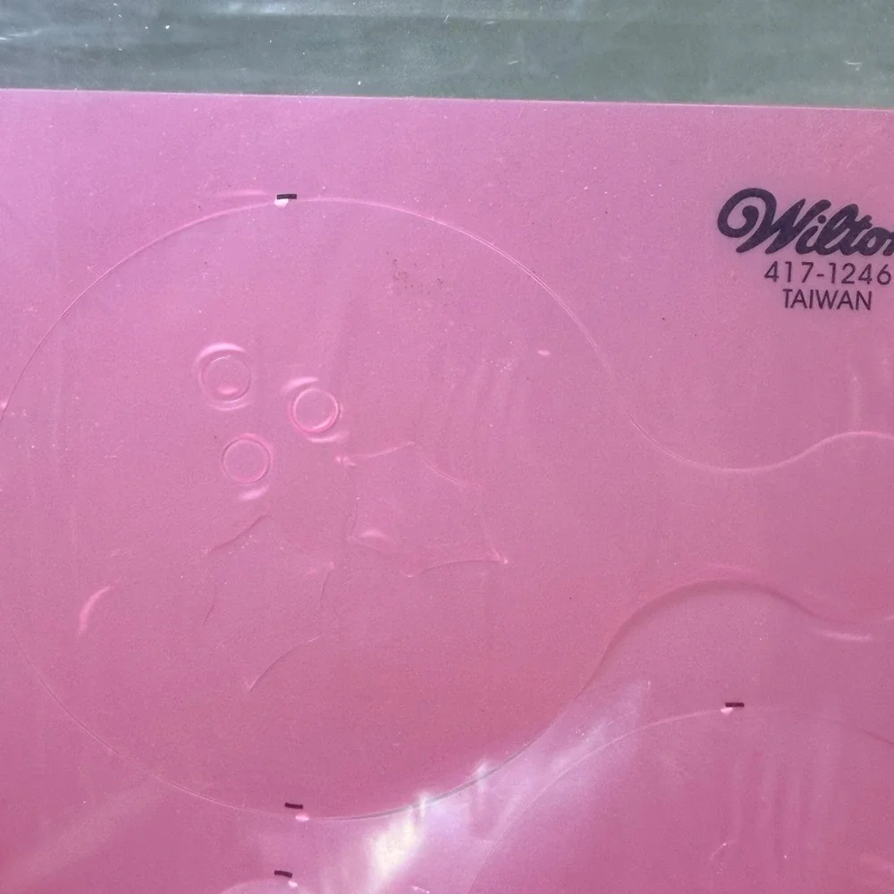 Wilton Pink Plastic Cake‎ Decorating Stencils Sheet 417-1246 Star Holly Designs